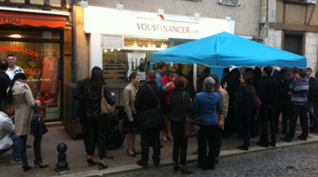 inauguration-bourges-foule facade vousfinancer.com Bourges